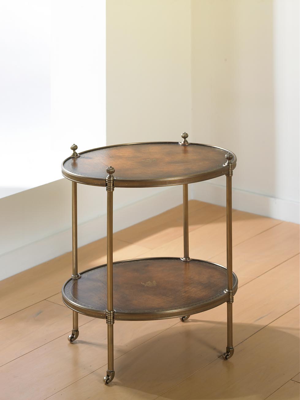 OVAL TIERS SIDE TABLE